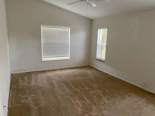 Building Photo - 375 Lexington Ave SW