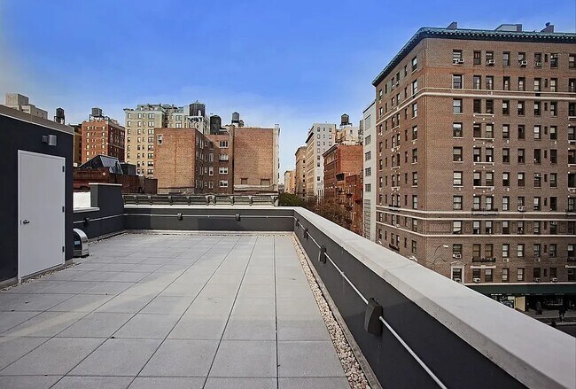 Building Photo - 1209 Lexington Avenue