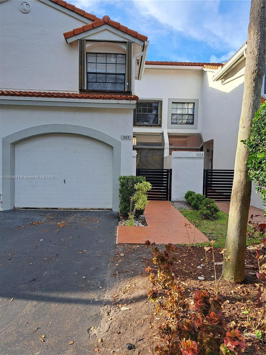 Building Photo - 3500 Magellan Cir