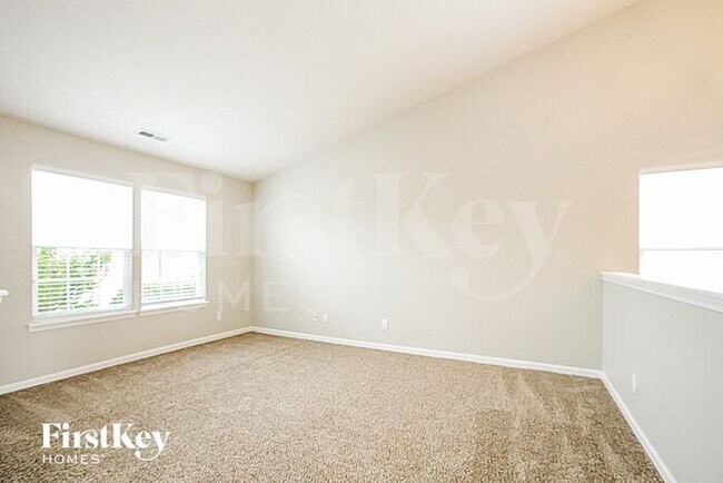 Building Photo - 6429 Blakeview Dr