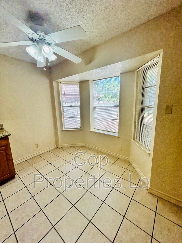 Building Photo - 14810 Ridge Hill Dr
