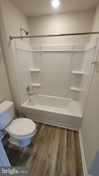 Building Photo - 102 Sycamore Ln