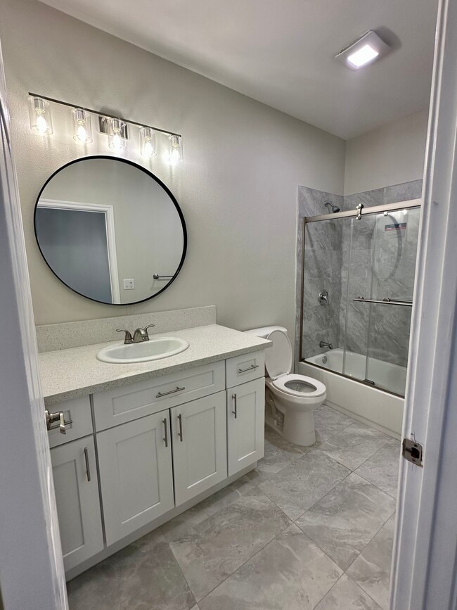 Building Photo - 7860 Montecito Ln