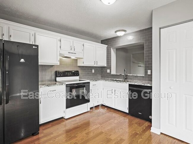 Building Photo - 6786 Wood Duck Ct