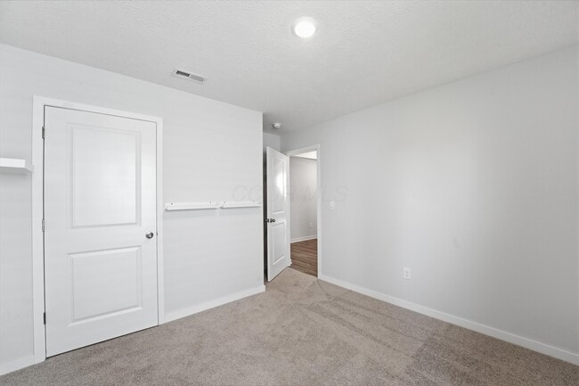 Building Photo - 3040 Wyntree Dr