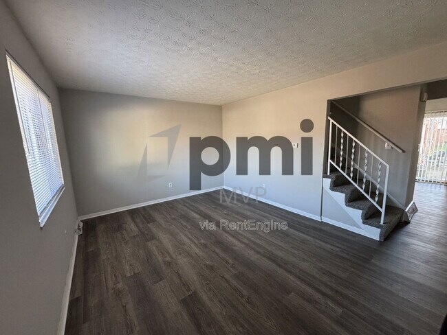 Building Photo - 4056 Carlton Ave