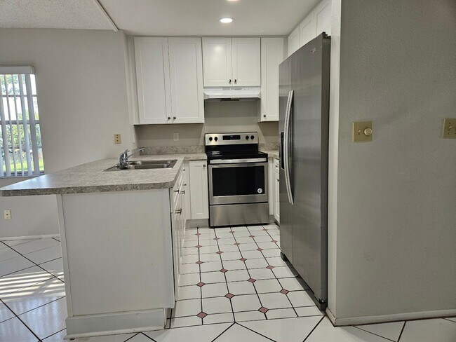 Building Photo - 3/2/1 Home for rent in Spring Hill 34609
