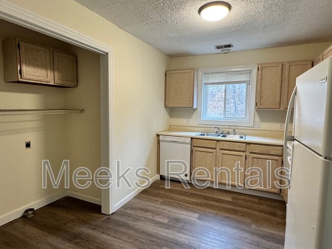 Building Photo - 109 Botley Ln