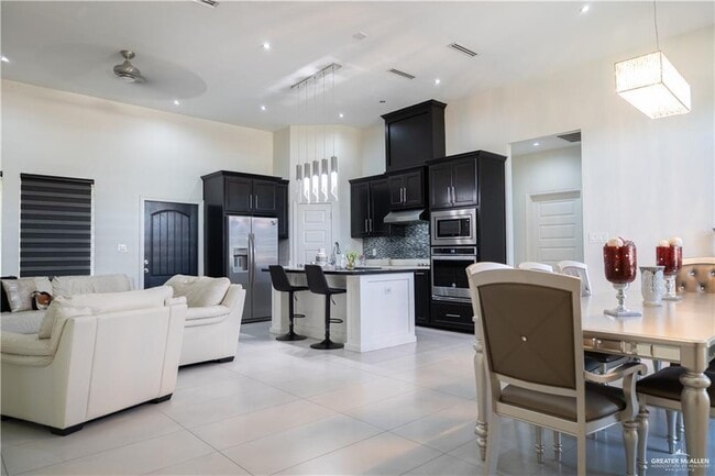 Building Photo - 15 South St