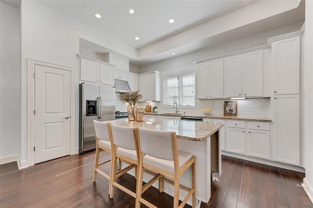 Building Photo - 3210 Carlisle St