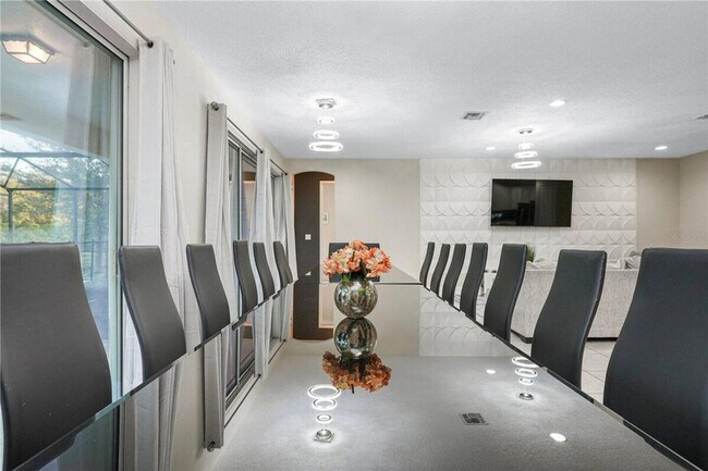 Building Photo - 2689 Calistoga Ave