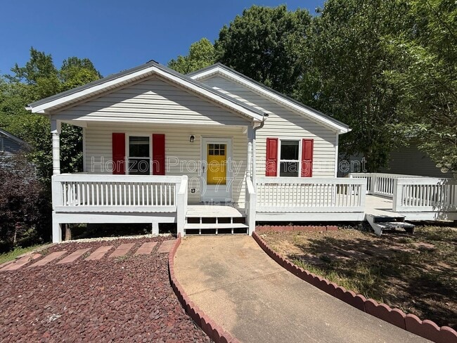 Building Photo - 9170 Horseshoe Bend