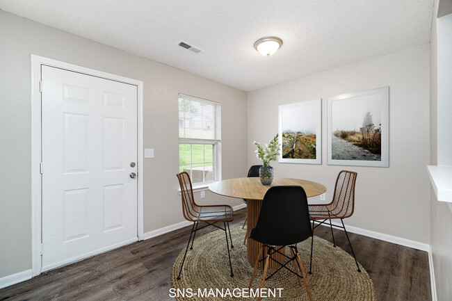 Dining Area - North Pointe Townhomes