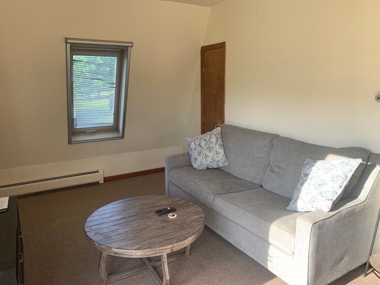 Building Photo - 796 S Barre Rd