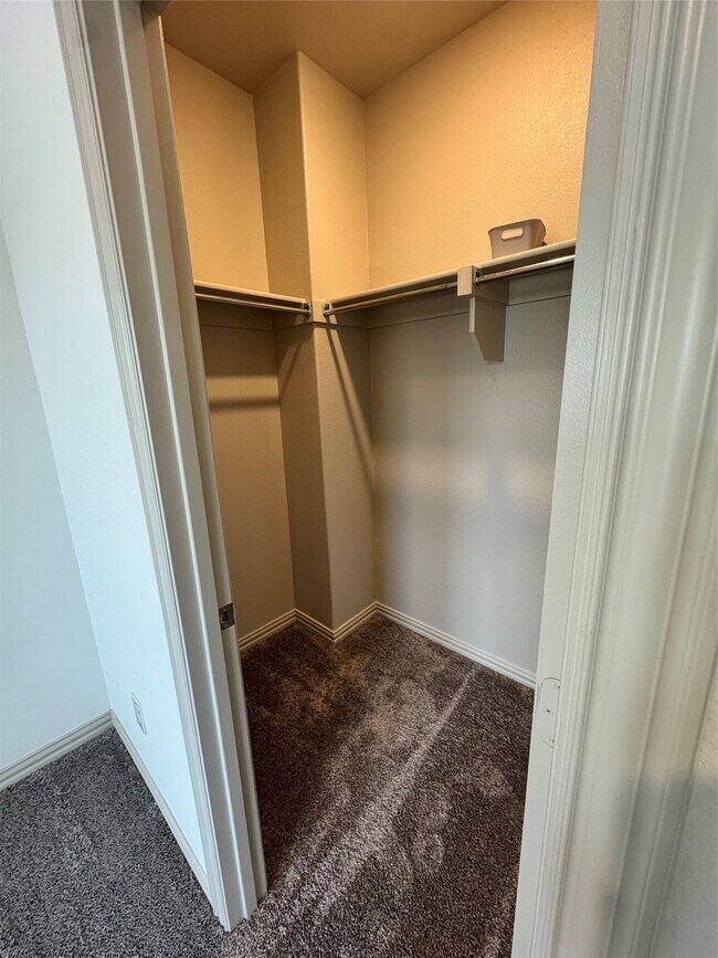 Building Photo - 4365 Union St