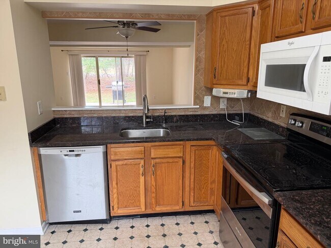 Building Photo - 34 Woodbrook Dr