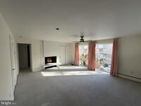 Building Photo - 454 Old Lancaster Rd