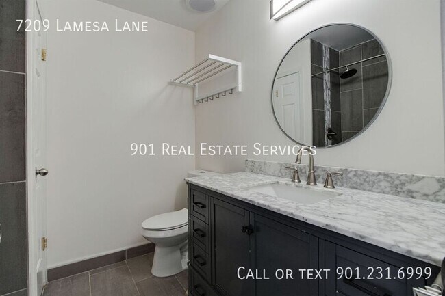 Building Photo - 7209 Lamesa Ln