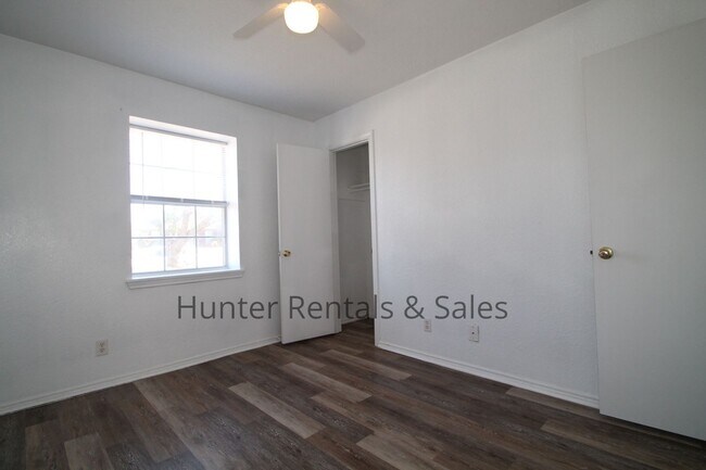 Building Photo - North Killeen!