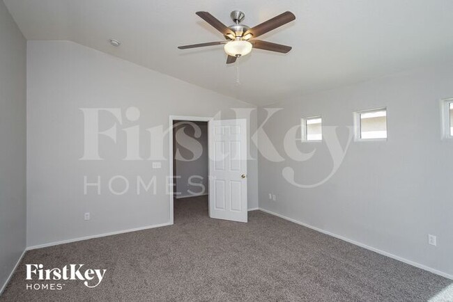 Building Photo - 10686 Congaree St