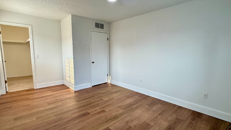 Building Photo - 15125 Seagull Dr