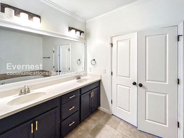 Building Photo - 951 Opelousas Way