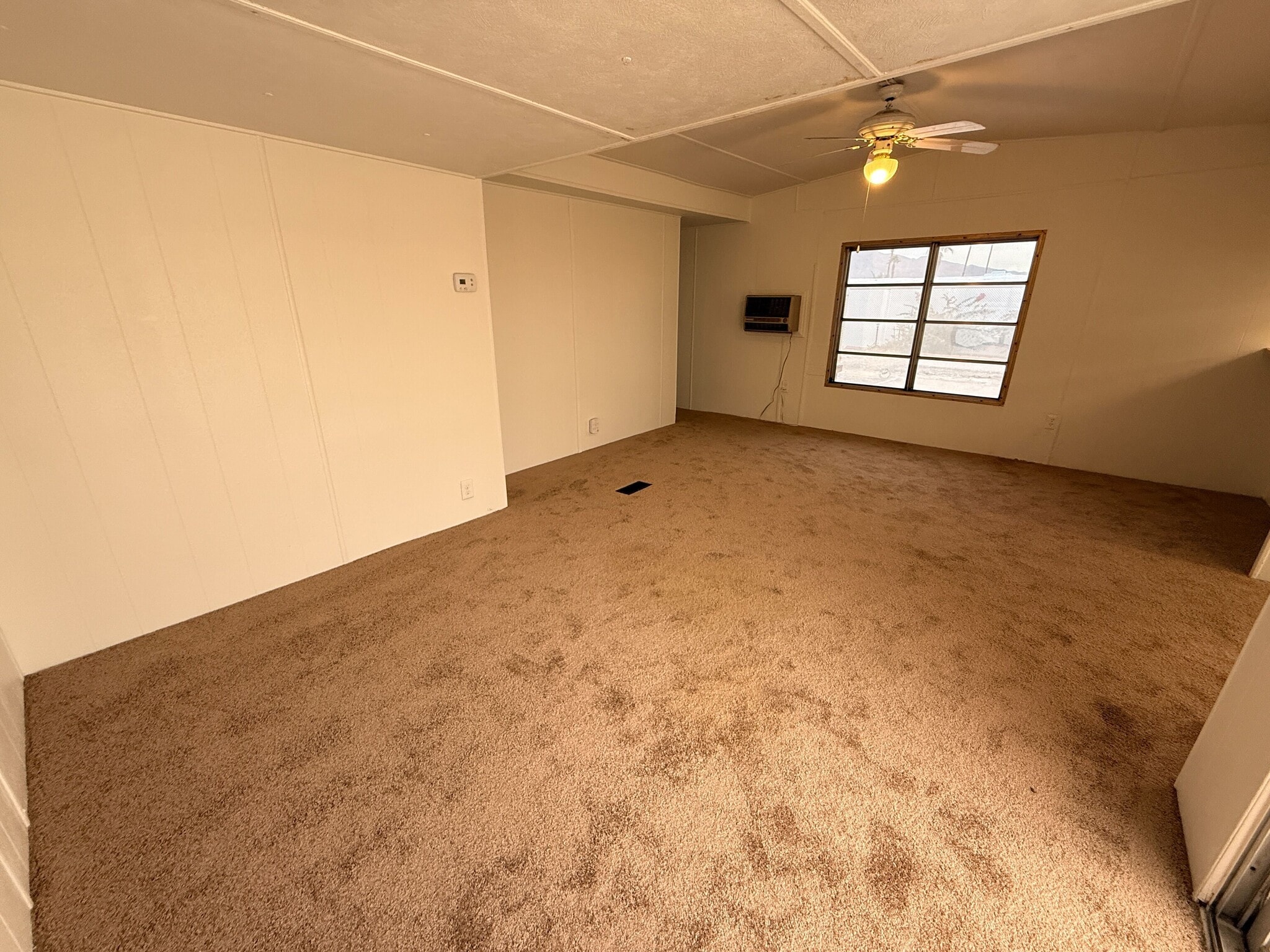 Building Photo - 3601 E Wyoming Ave