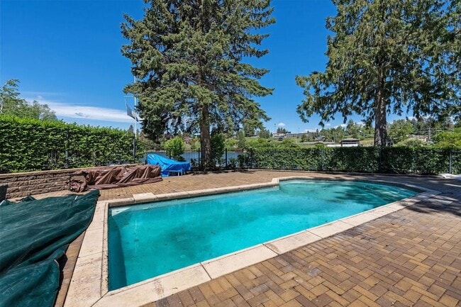 Building Photo - 2 Bedroom Condo with Boat Slip in Bigfork