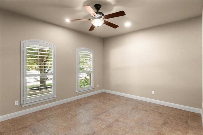 Building Photo - 3061 Portulaca Dr
