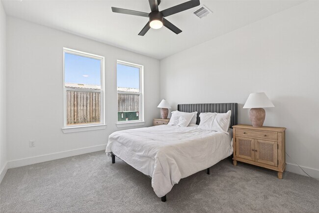 Building Photo - 4333 Avron Dr