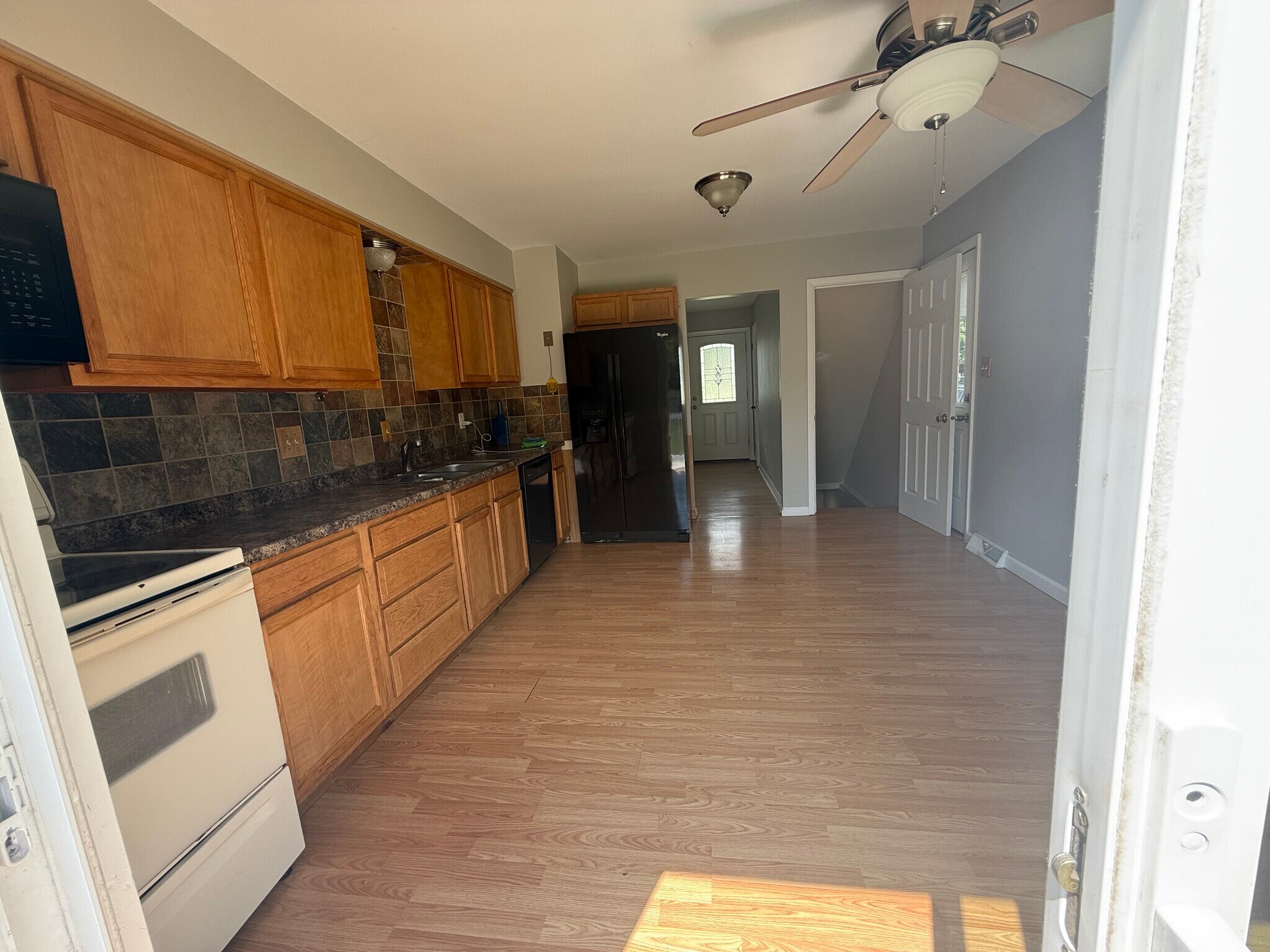 Kitchen - 3399 Clime Rd