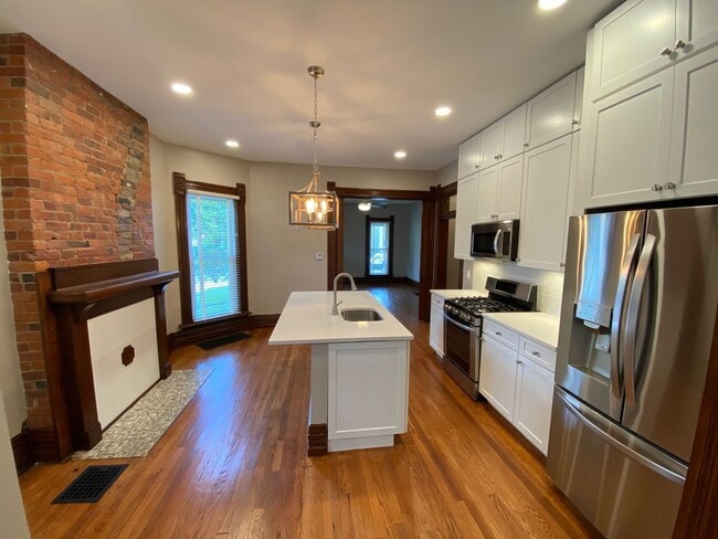 Building Photo - W King Ave 103-103.5 MLR