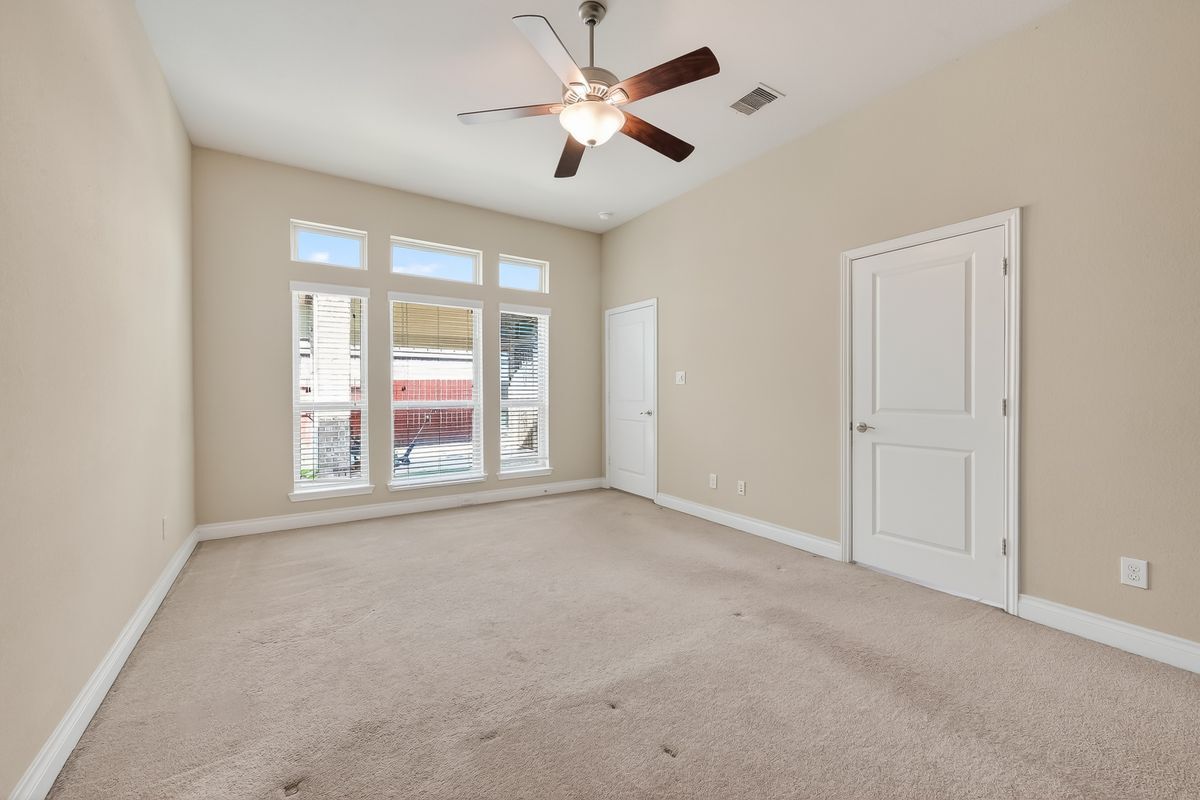 Building Photo - 18011 Begbie Path