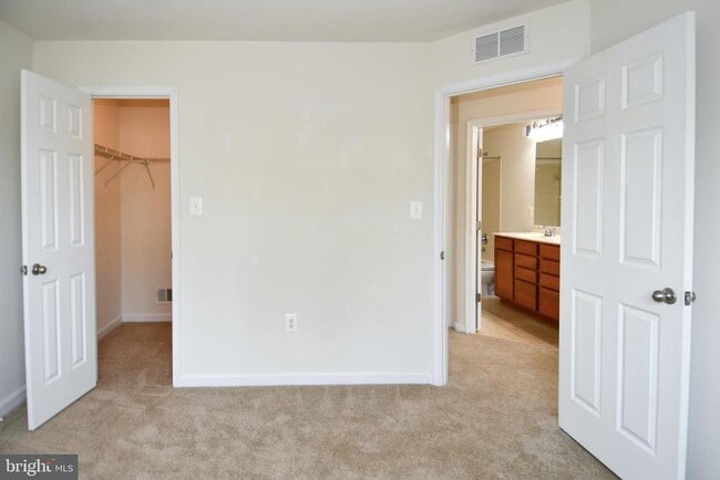 Building Photo - 3082 American Eagle Blvd