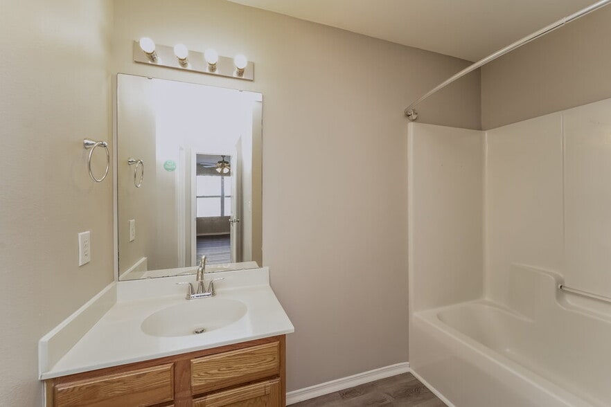 Building Photo - 11022 Dry Stone Dr