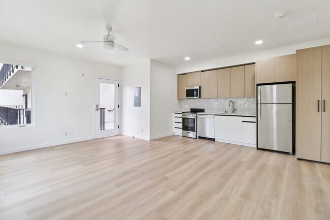 Building Photo - 4456 30th Street - North Parks Elevated Spanish Style Community