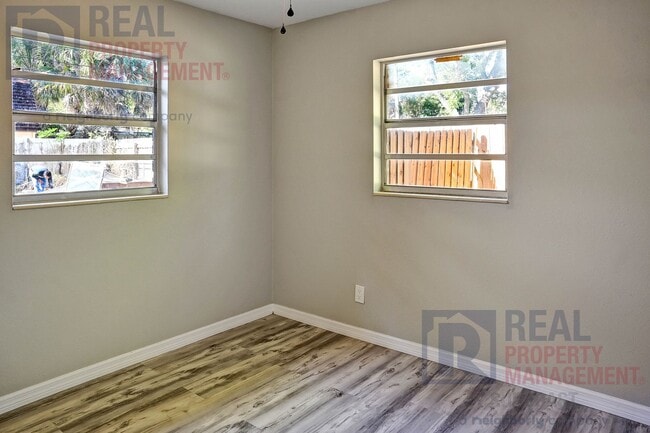 Building Photo - 3822 Gopher St