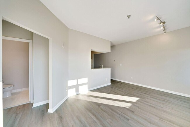Building Photo - 2400 Clarendon Blvd