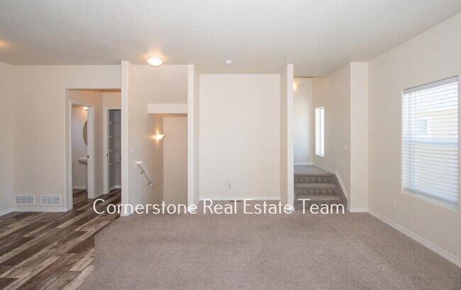 Building Photo - 855 Endeavor Wy