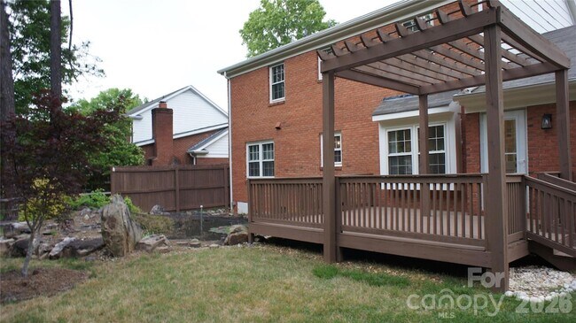 Building Photo - 10000 Ridgemore Dr