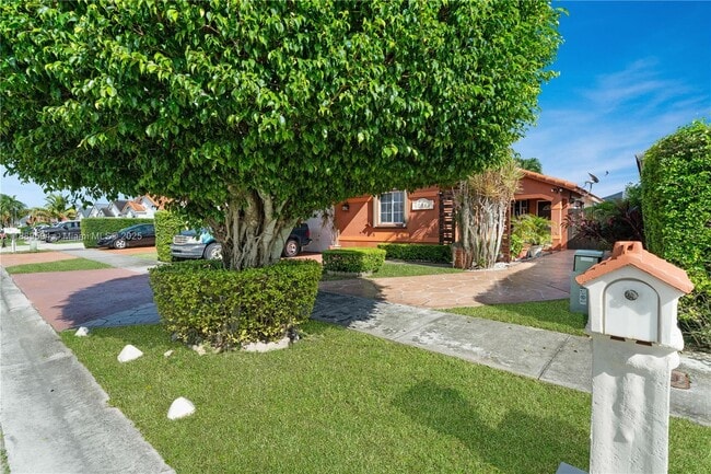 Building Photo - 17841 SW 145th Ave
