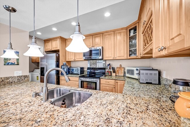 Building Photo - 4020 Porte La Paz