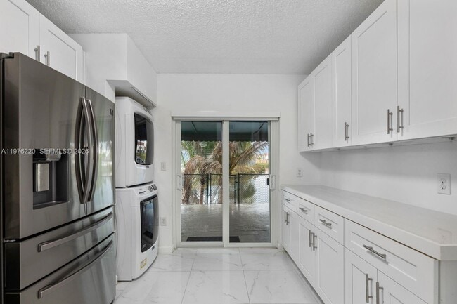 Building Photo - 6445 SW 130th Pl