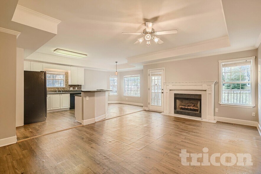 Building Photo - 9235 Raleigh Way