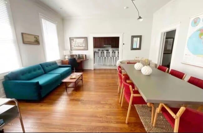 Building Photo - 2920 Avenue Q