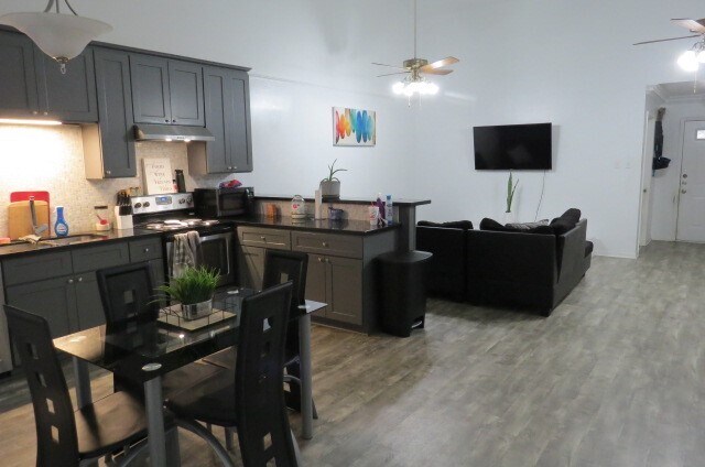 Building Photo - 2904 Old Houston Rd