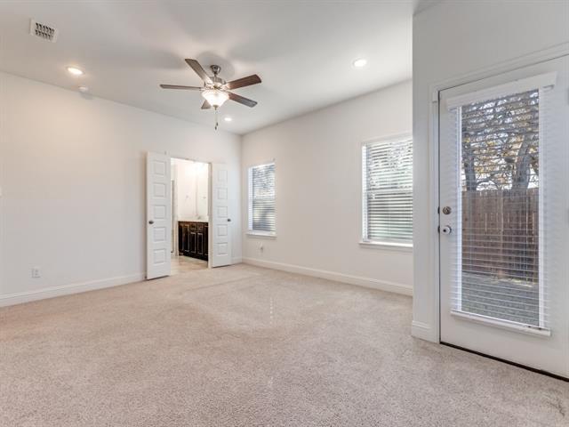 Building Photo - 532 Val Verde St