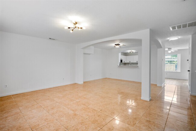 Building Photo - 11735 Alief Clodine Rd