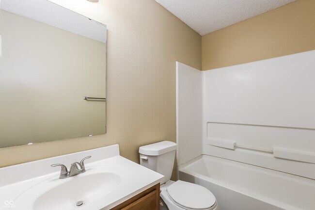 Building Photo - 12261 Maize Dr