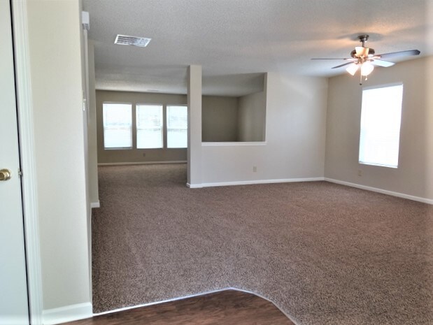 Building Photo - 5529 Hammermill Dr